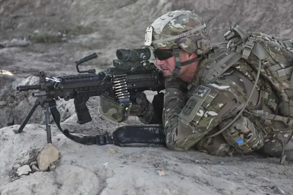m249 squad assault weapon